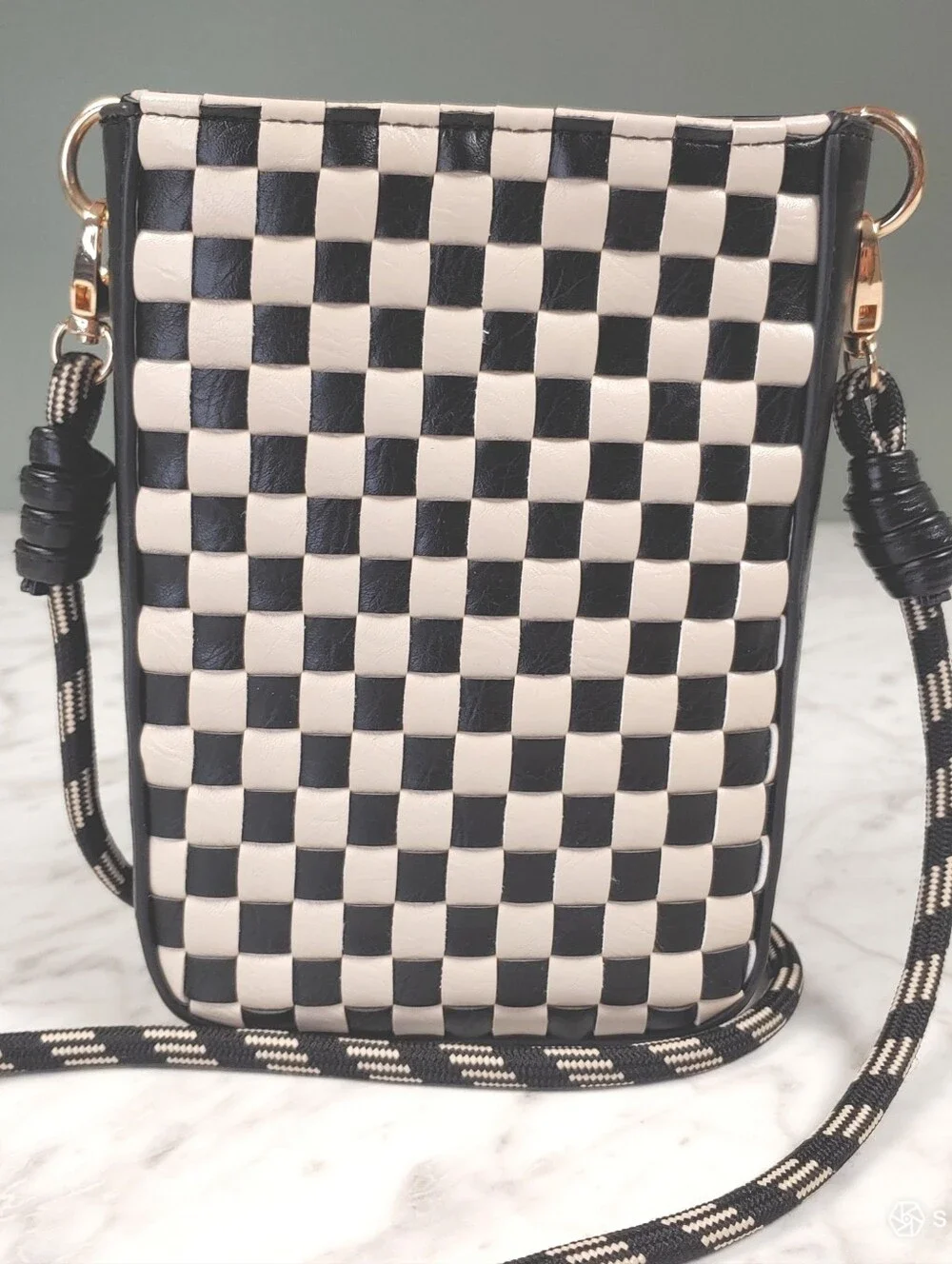 women Universal Thread black, tan checkered crossbody casual bag y2k retro